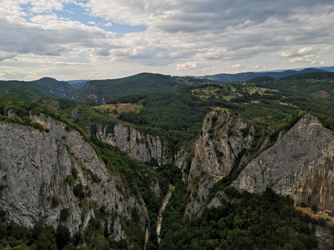 Klisurasto-kanjonska dolina Prače, Sudići
